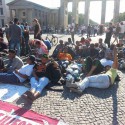 Gerichtsprozess nach politischem Hungerstreik am Brandenburger Tor am 04.09.2015