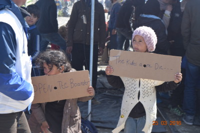 Open the border in Idomeni